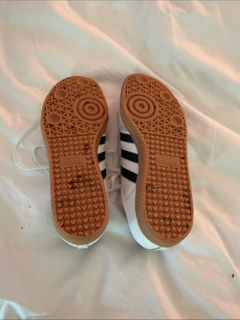 adidas White Sneakers with Green Stripes and Beige Suede Accents - Picture 5 of 5